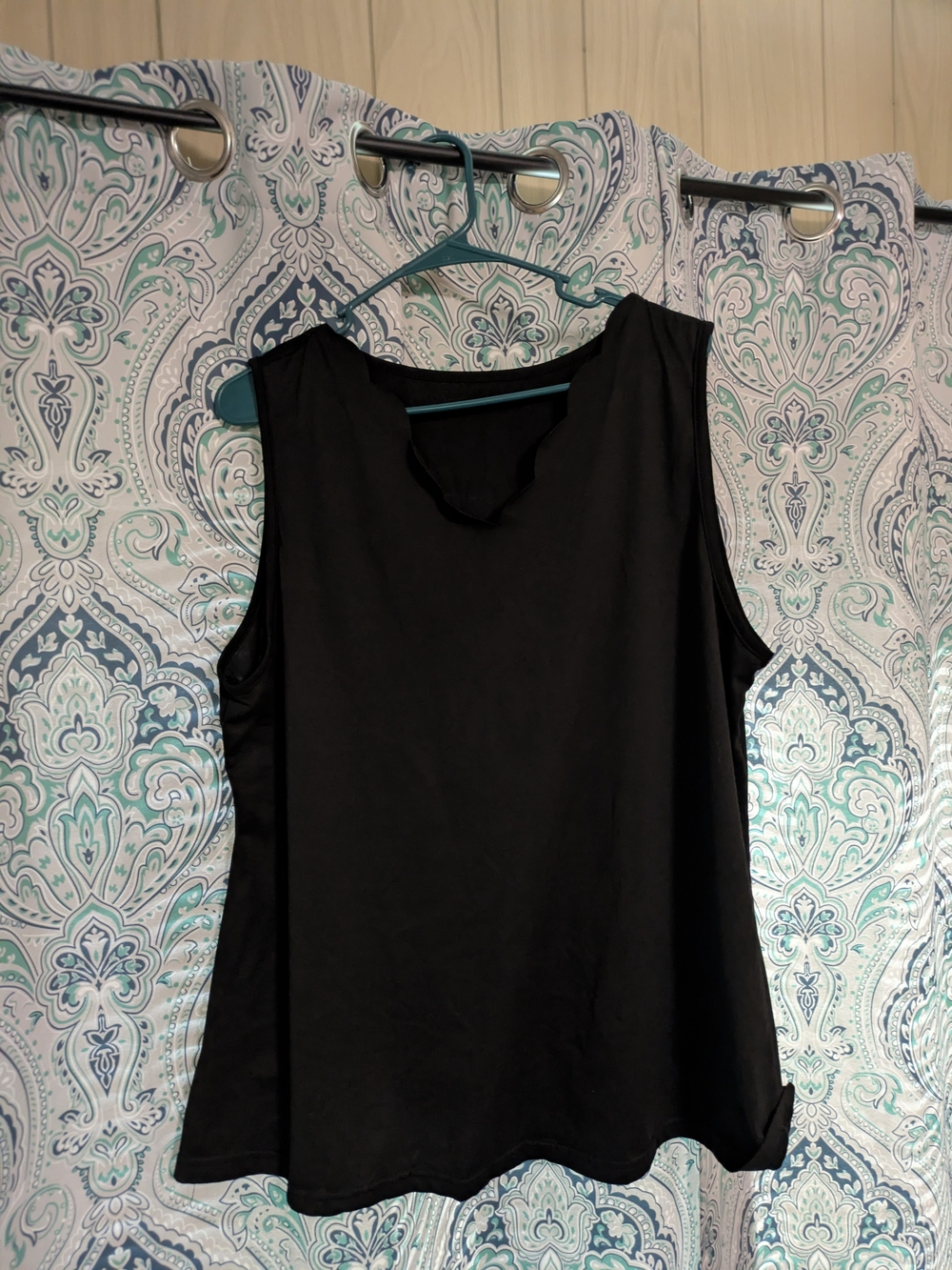 Black Sleeveless Women’s Top - Classic Solid Tank